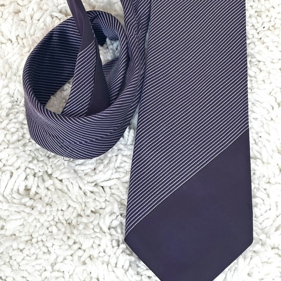 Calibrate Purple Stripped 100% Silk Men’s Neck Tie - Picture 2 of 6